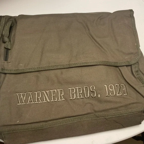 NWT Warner Bros. 1923 Canvas Messenger Bag - Picture 1 of 10